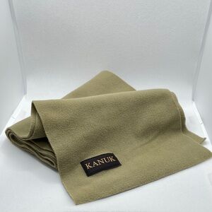 Kanuk Canadian Classic Elegant Olive Green Scarf